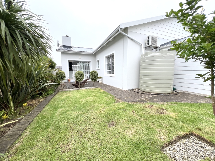 2 Bedroom Property for Sale in Fountains Estate Eastern Cape